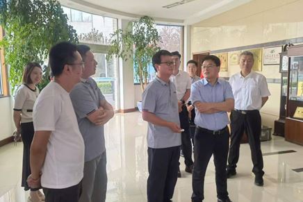 區(qū)長(zhǎng)李皓一行前往我司參觀(guān)調(diào)研